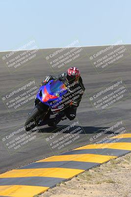 media/Apr-14-2023-Apex Assassins (Fri) [[6bc7254b18]]/Trackday 2/Session 2 (Bowl)/